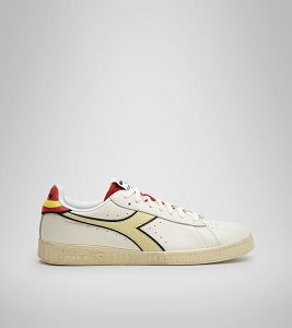 Diadora Game L Low Icona Men's Trainers White / Yellow / Red | 163475-UK