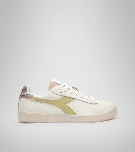 Diadora Game L Low Icona Wn Women's Trainers White / Beige | 304569-UK