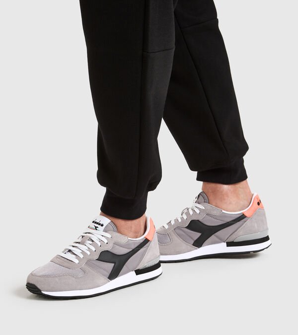 Diadora Camaro Women's Trainers Grey / Black | 914758-UK