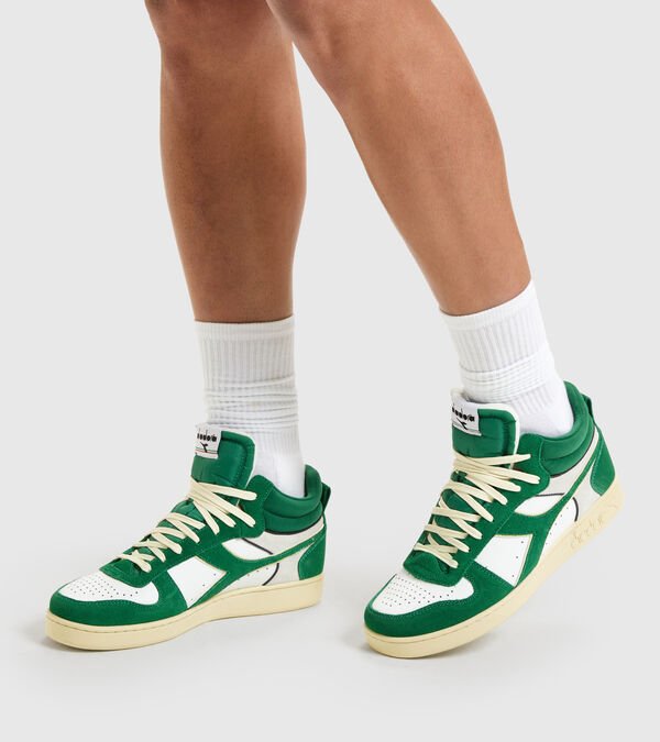 Diadora Magic Basket Demi Cut Suede Leather Men's Trainers Green / White | 675418-UK