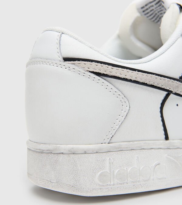 Diadora Magic Basket Low Icona Leather Women's Trainers White / Grey / Black | 760394-UK