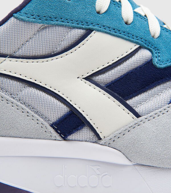 Diadora N902 Women's Trainers Grey / Blue | 634159-UK